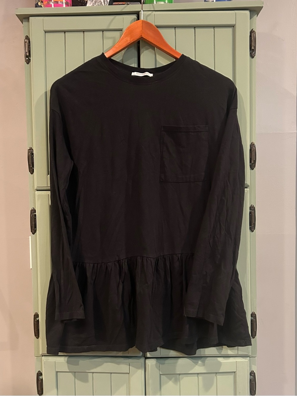 Zara Trafaluc Black Top with crew neck